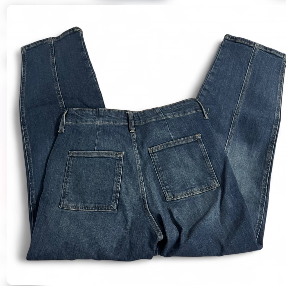 Old Navy Women’s Carpenter Style Straight Leg Jeans - Picture 3 of 5